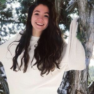 Meet your Posher, Chloe